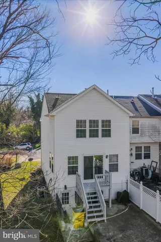 $299,900 | 43 Scarboro Drive, Bunker Hill, WV 25413