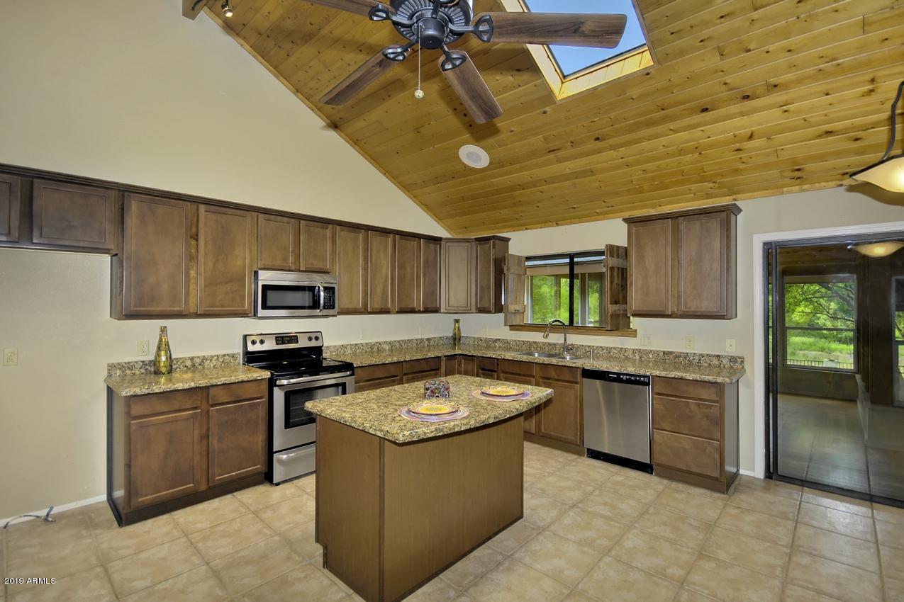 3440 East Rimrock Drive Rimrock, AZ 86335 - Photo 3 of 30 Kitchen (2)
