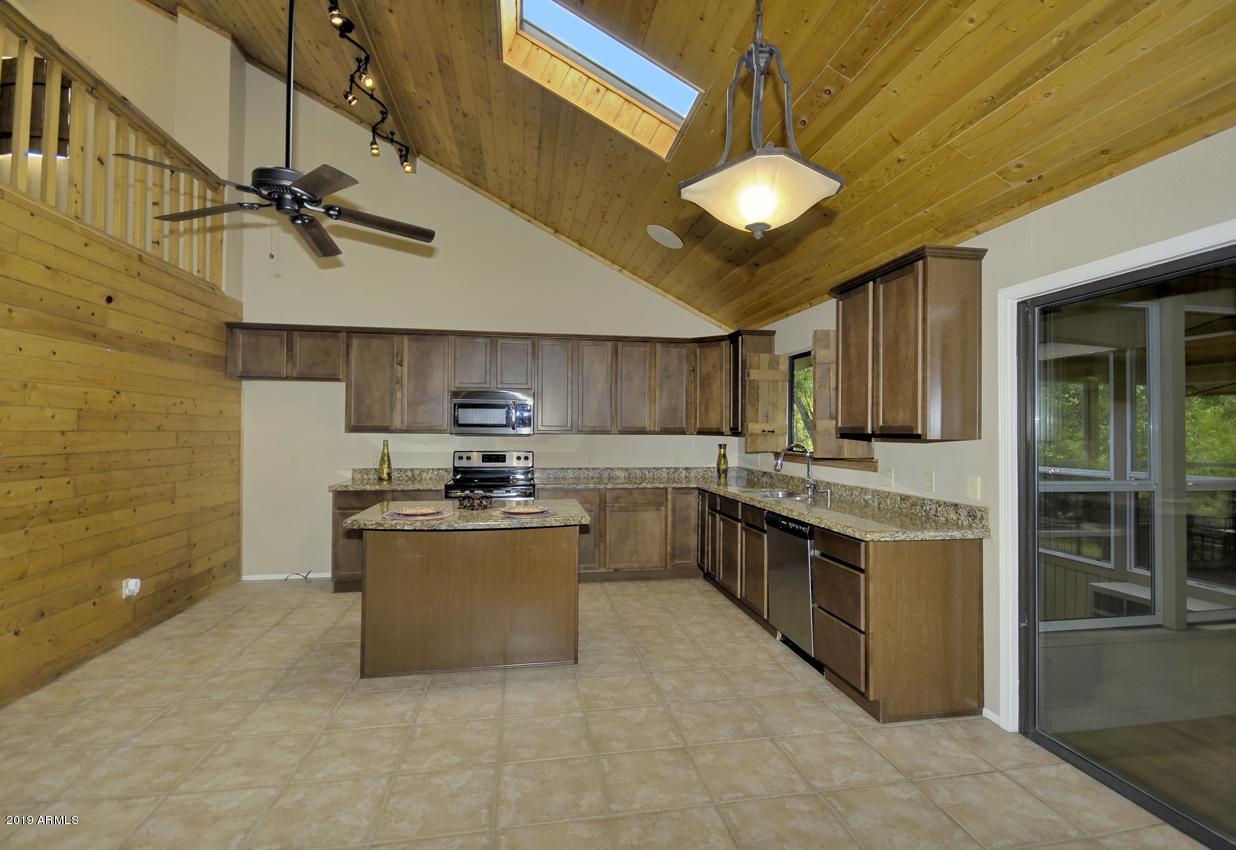 3440 East Rimrock Drive Rimrock, AZ 86335 - Photo 4 of 30 Kitchen