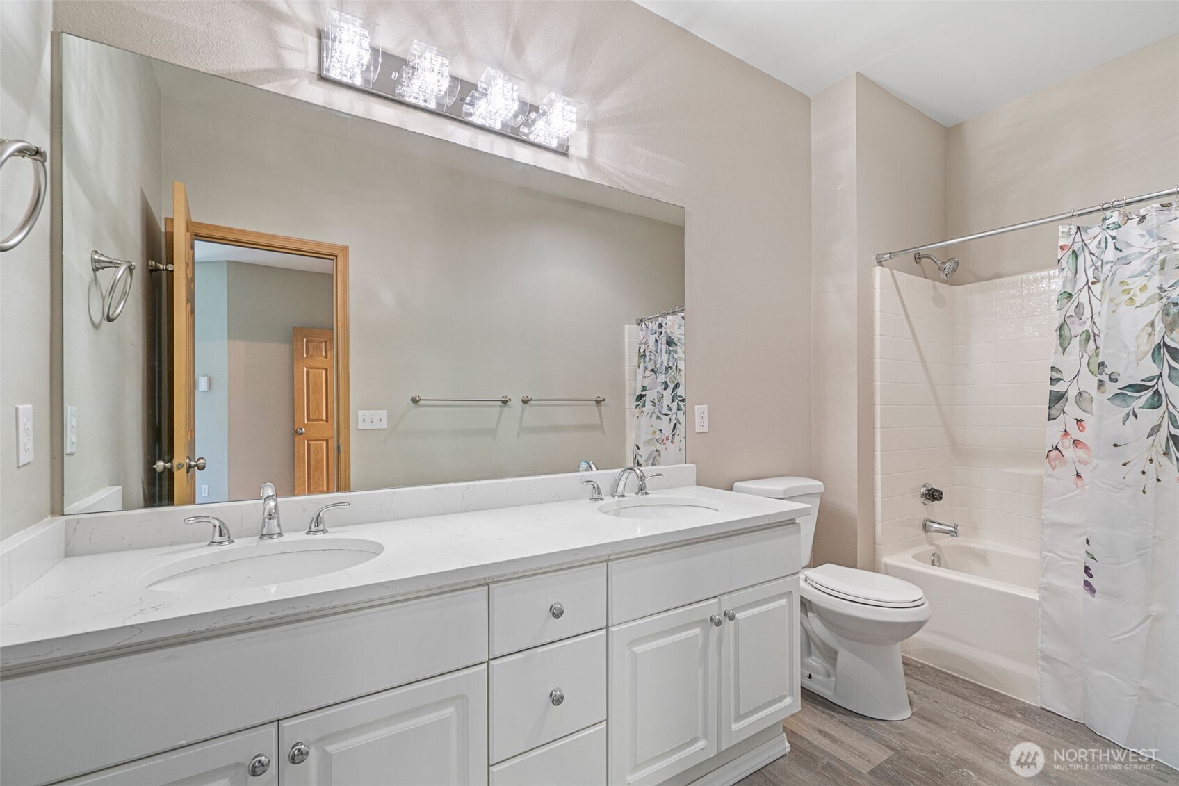 17610 134th Lane Southeast Renton, WA 98058 - Photo 14 of 28