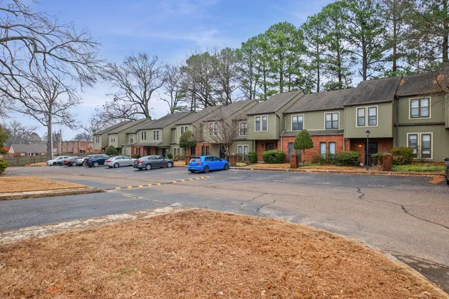 $117,000 | 4040 Graham Oaks Court, Unit 21, Memphis, TN 38122