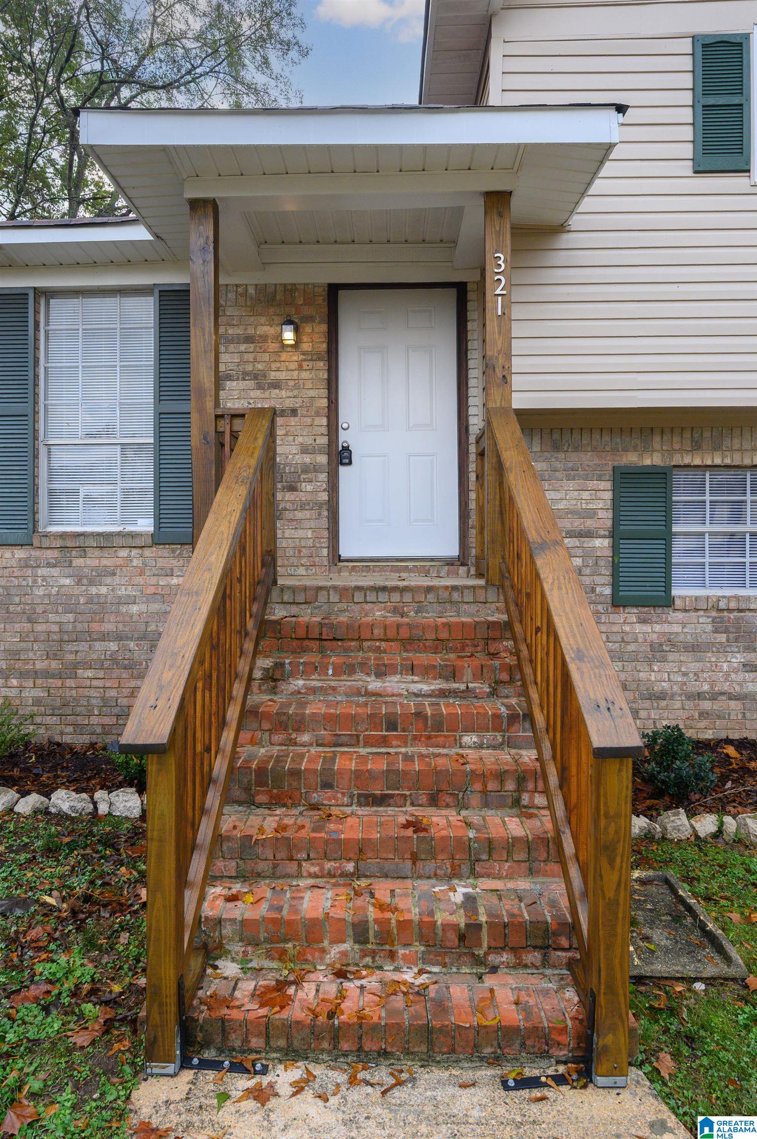 321 June Avenue Bessemer, AL 35023 - Photo 4 of 38