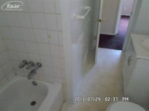 113 West Rutgers Avenue Pontiac, MI 48340 - Photo 15 of 16 20365285-15.JPG