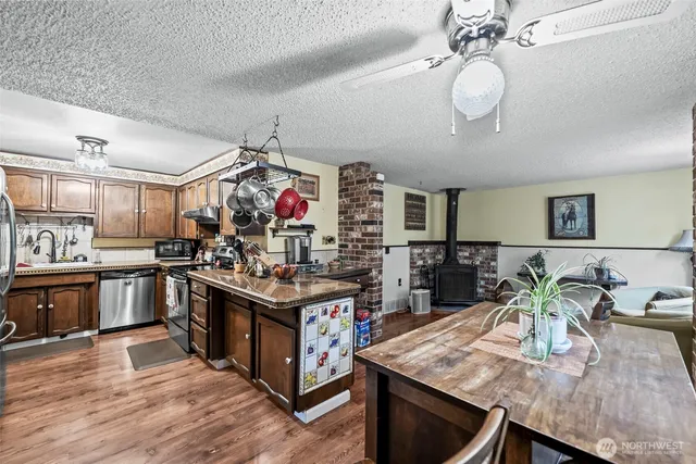 $849,000 | 8204 42nd Street West, University Place, WA 98466