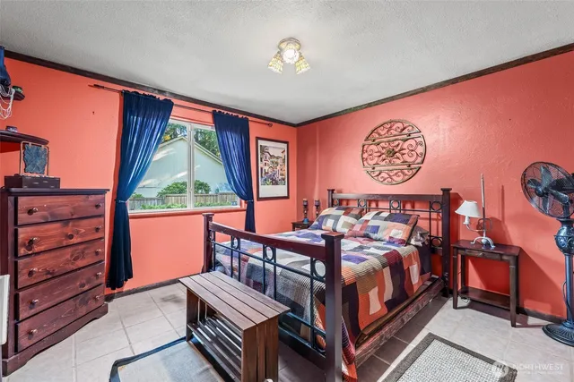 $849,000 | 8204 42nd Street West, University Place, WA 98466