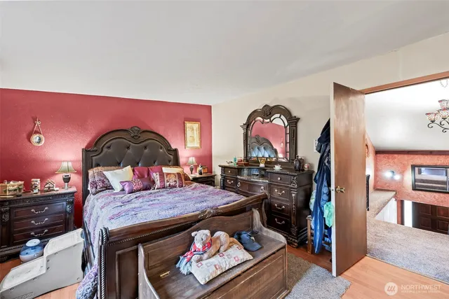 $849,000 | 8204 42nd Street West, University Place, WA 98466