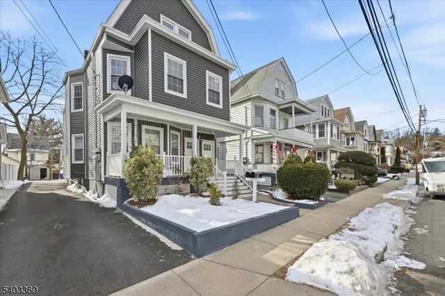 $2,950 | 76 Riggs Place, Unit 2, West Orange, NJ 07052