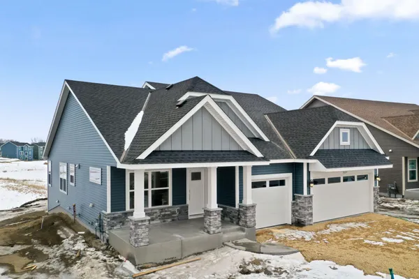 $484,800 | 7525 Lotus Lane, Lino Lakes, MN 55038