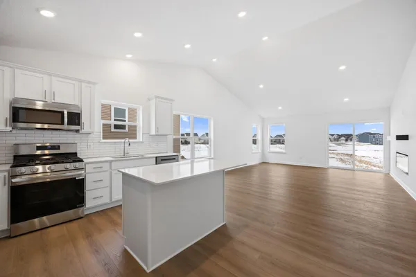 $484,800 | 7525 Lotus Lane, Lino Lakes, MN 55038