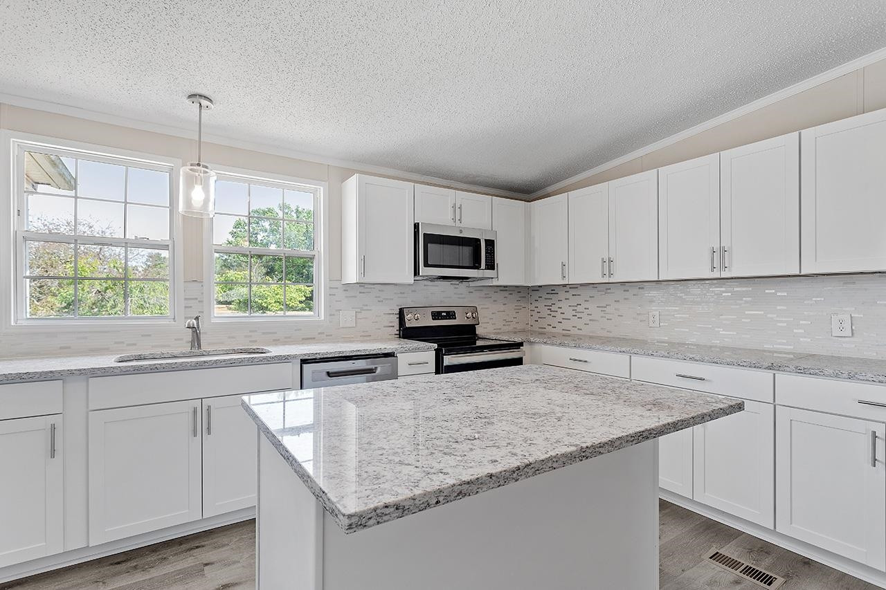 724 Hawkins Road Selma, NC 27576 - Photo 12 of 41 Photo 12