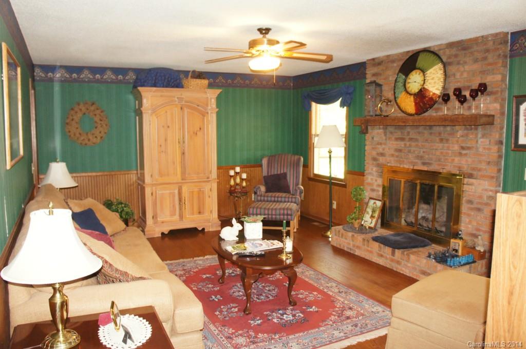 208 Smith Road Mount Holly, NC 28120 - Photo 10 of 22 Gallery Image 10