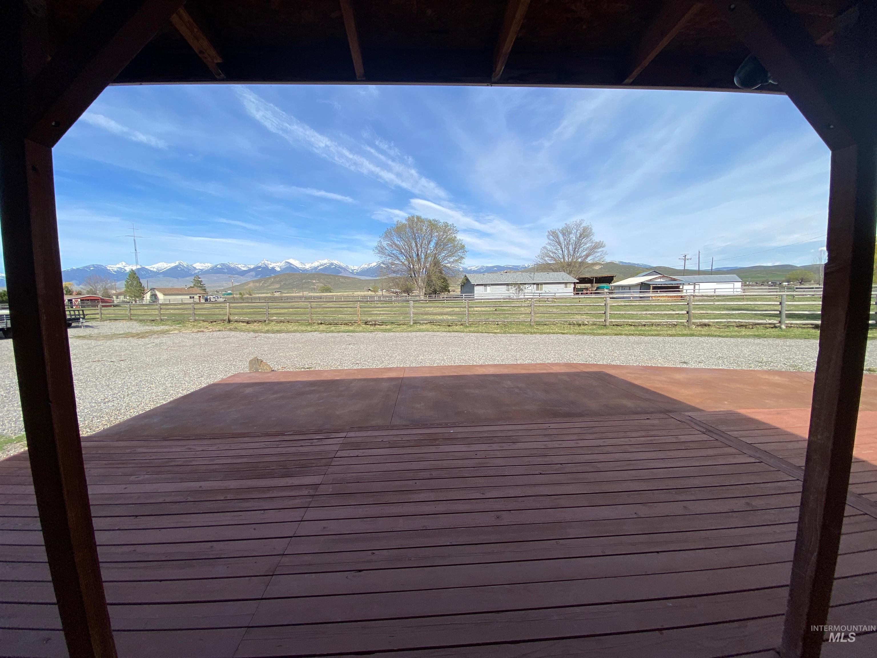 7 Apache Way Salmon, ID 83467 - Photo 10 of 36