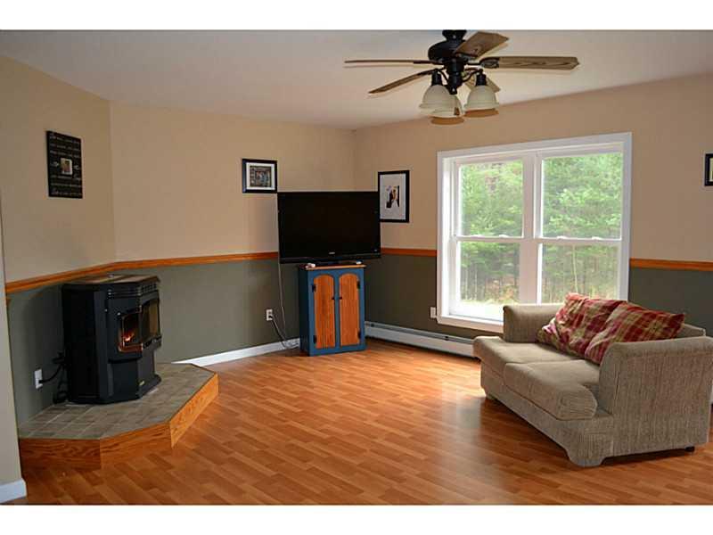 45 Buttons Road Detroit, ME 04929 - Photo 11 of 19 Living Room.