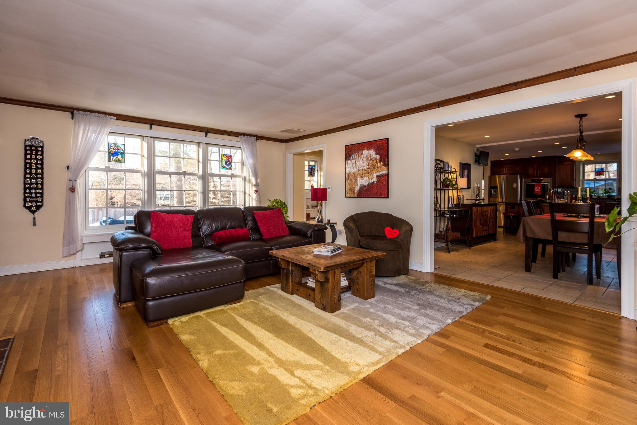 501 Edann Road Glenside, PA 19038 - Photo 21 of 60 Living Room
