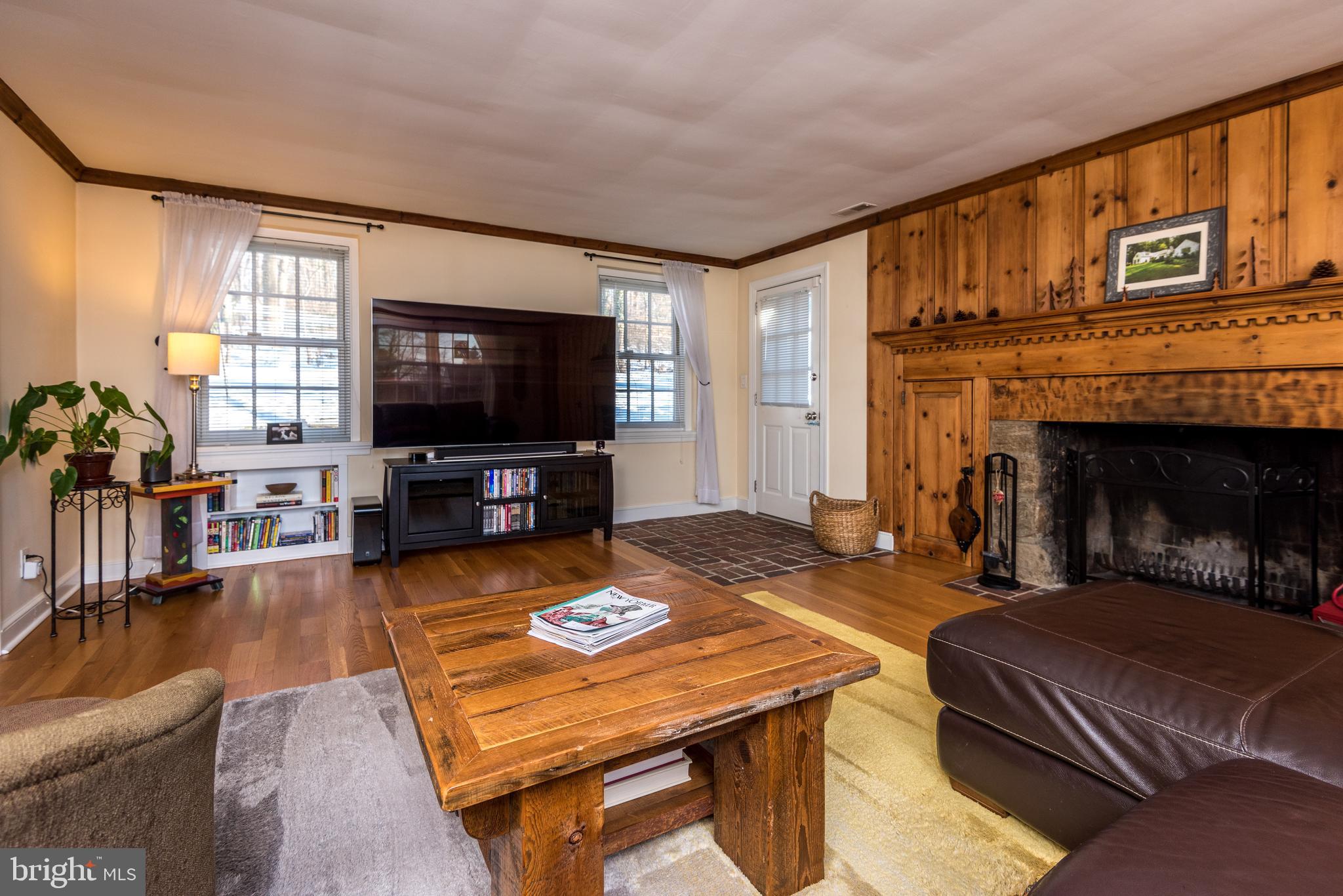 501 Edann Road Glenside, PA 19038 - Photo 22 of 60 Living Room - Oak Floors, Wood Burning Fireplace