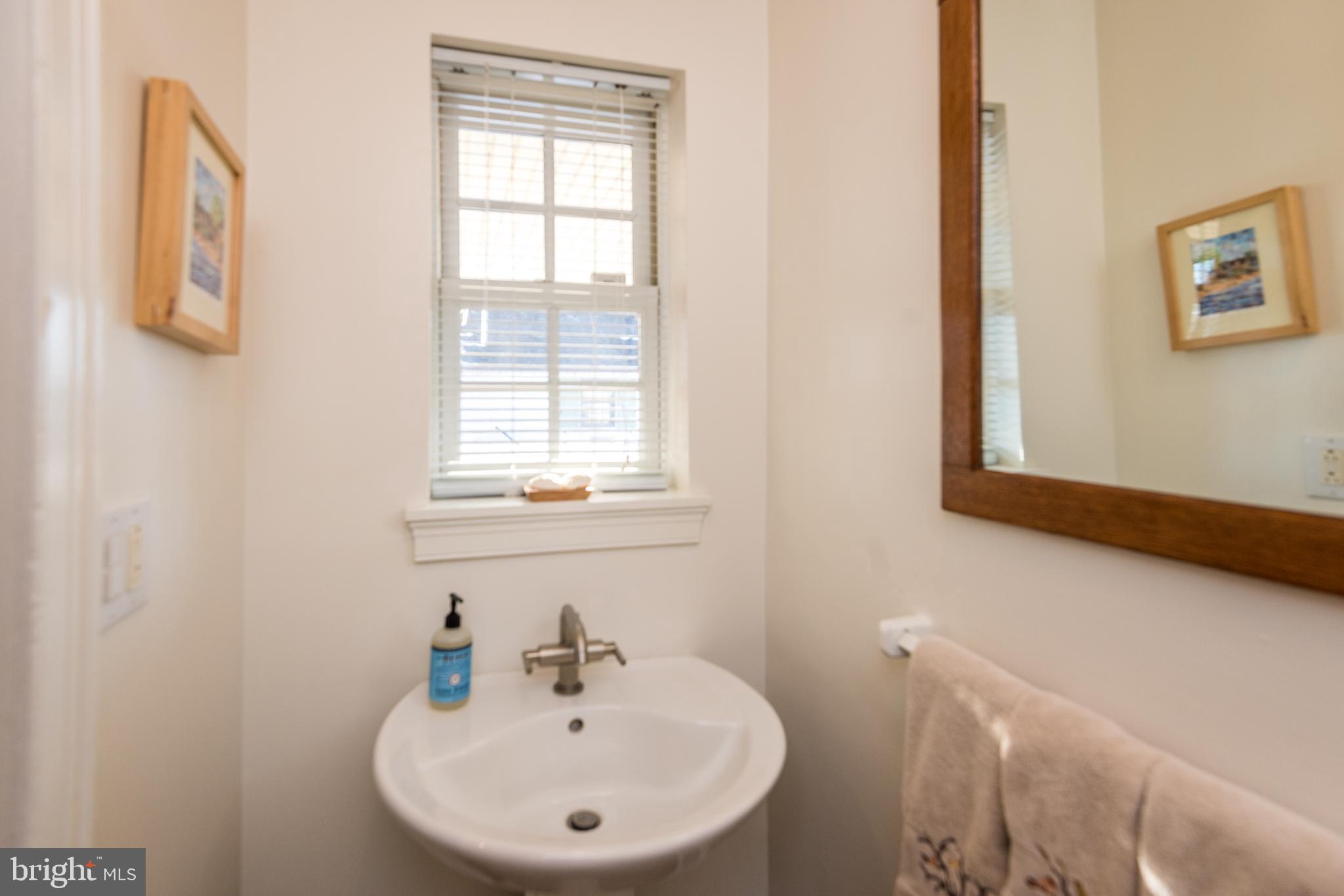 501 Edann Road Glenside, PA 19038 - Photo 24 of 60 Powder Room