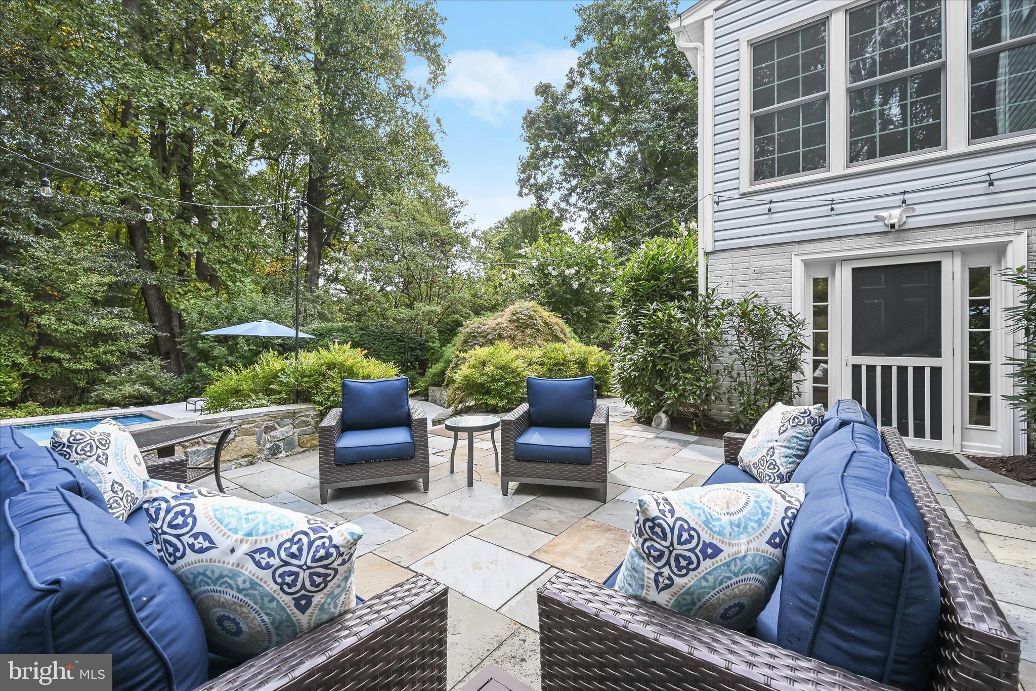 20521 Riggs Hill Way Brookeville, MD 20833 - Photo 17 of 34 Outdoor Living Patio