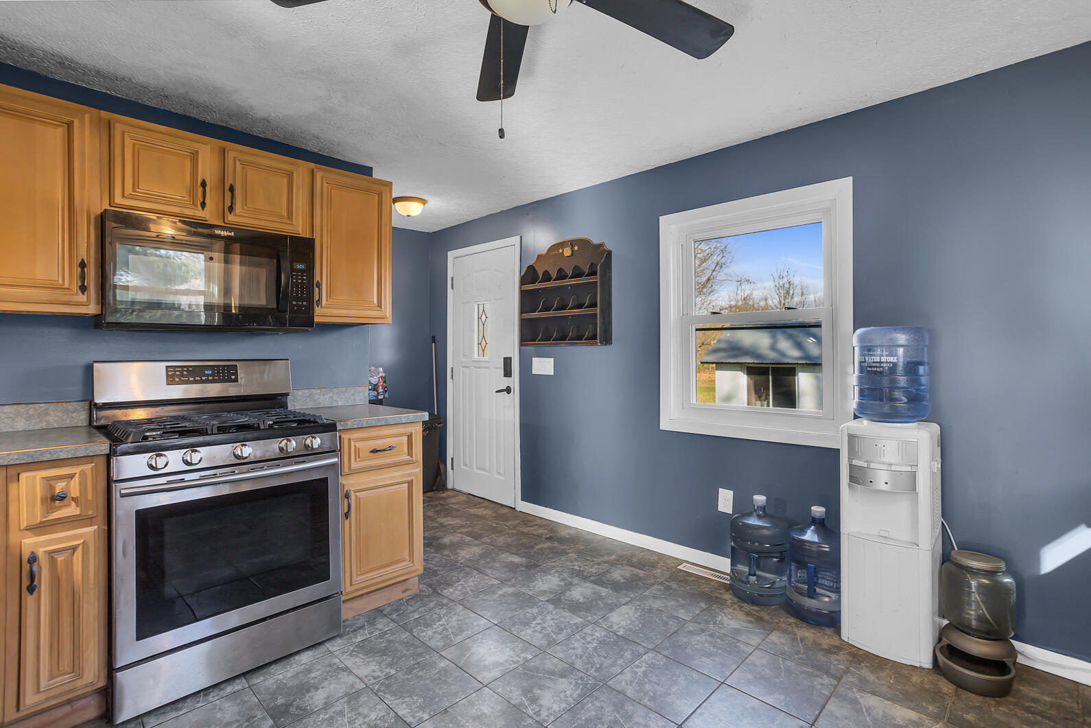 6317 Cooper Road Jackson, MI 49201 - Photo 13 of 41 0N0A2896
