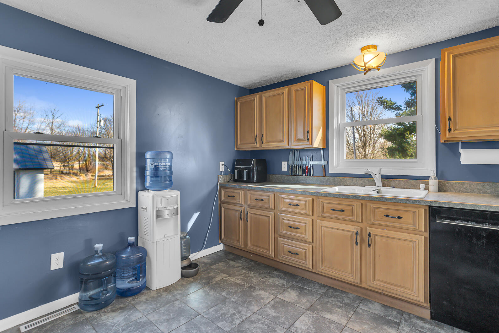 6317 Cooper Road Jackson, MI 49201 - Photo 14 of 41 0N0A2899