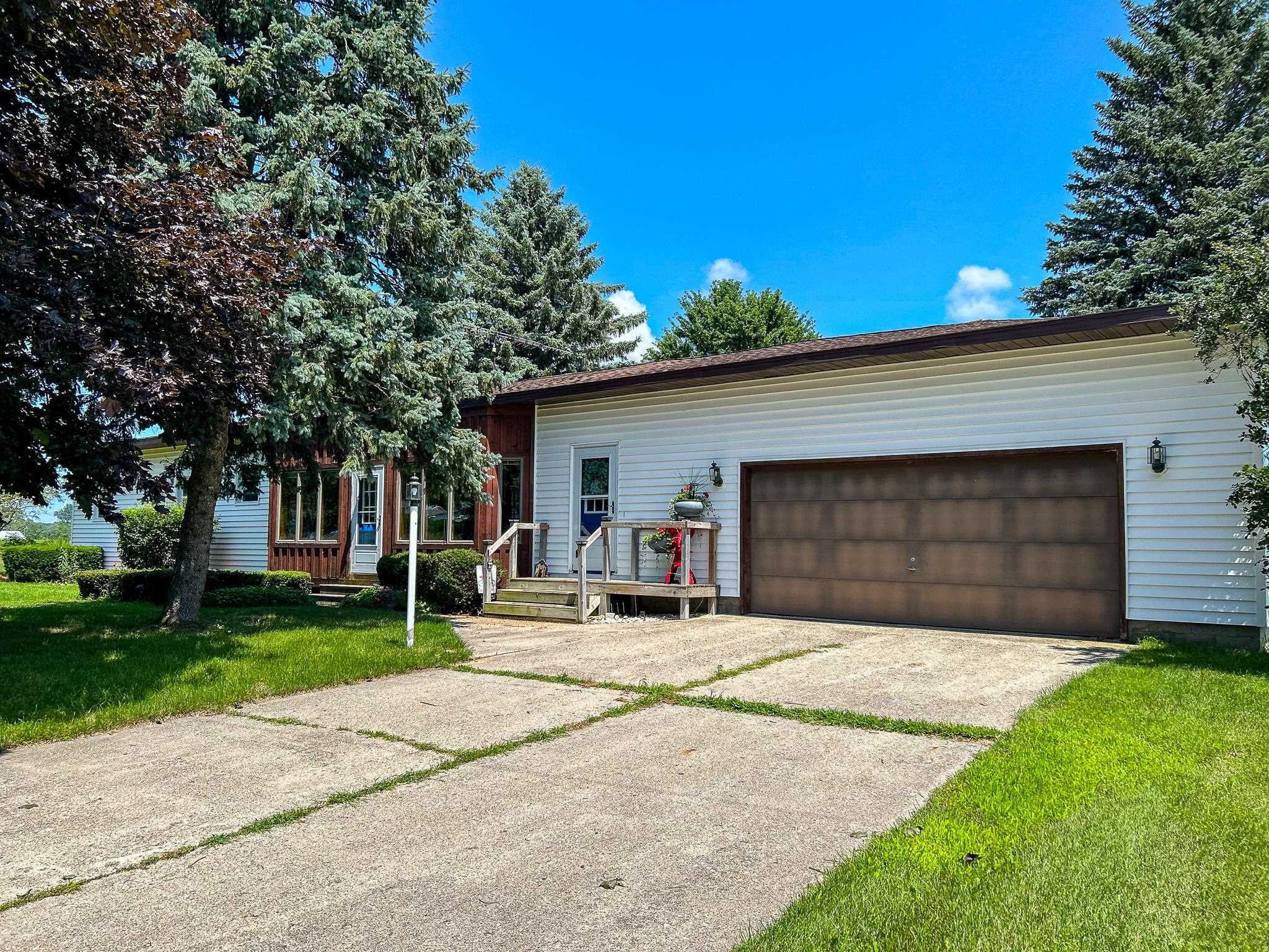 3121 Kirk Road Vassar, MI 48768 - Photo 4 of 35