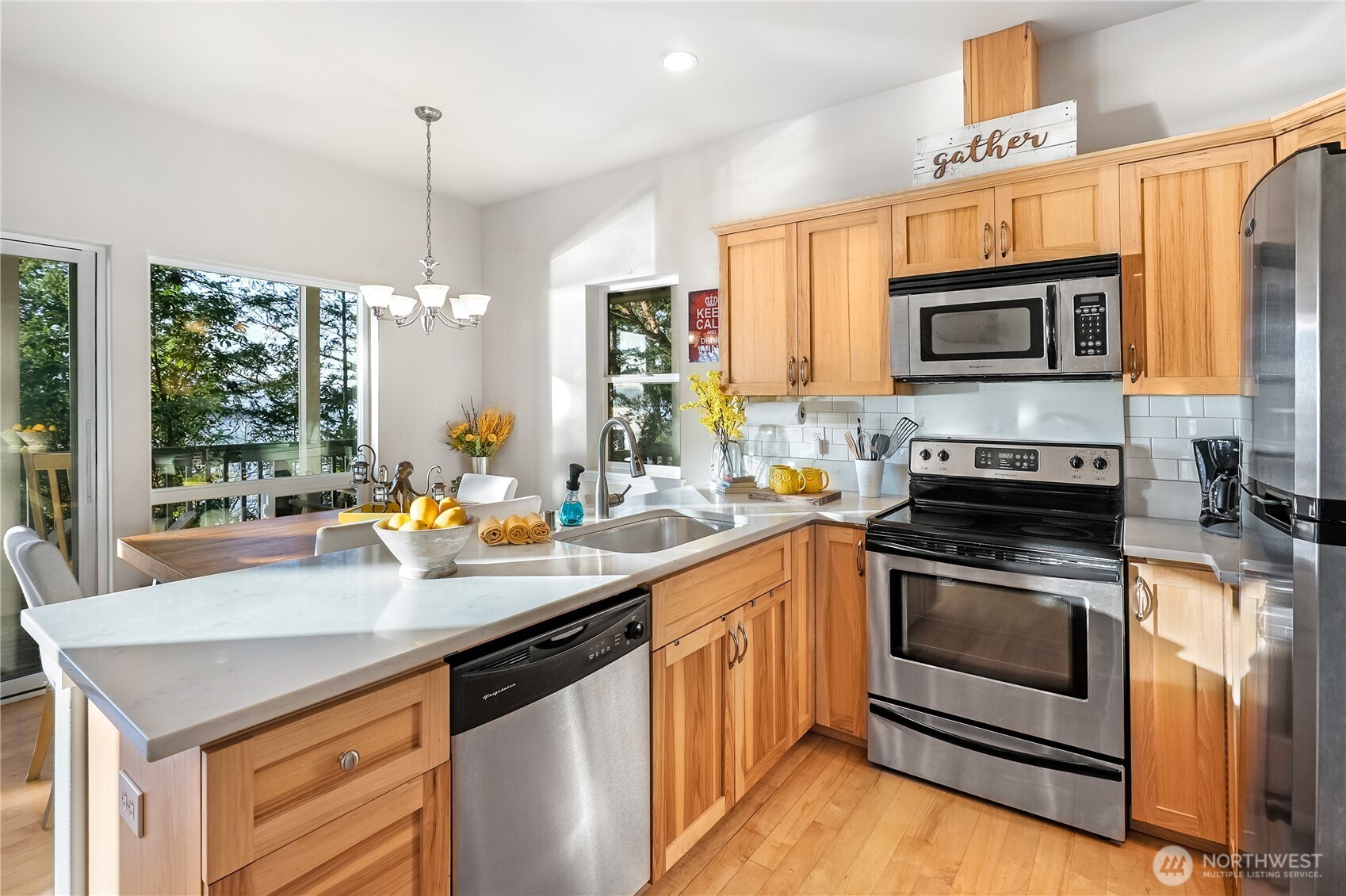 18184 Capet Zalsiluce Road La Conner, WA 98257 - Photo 10 of 25