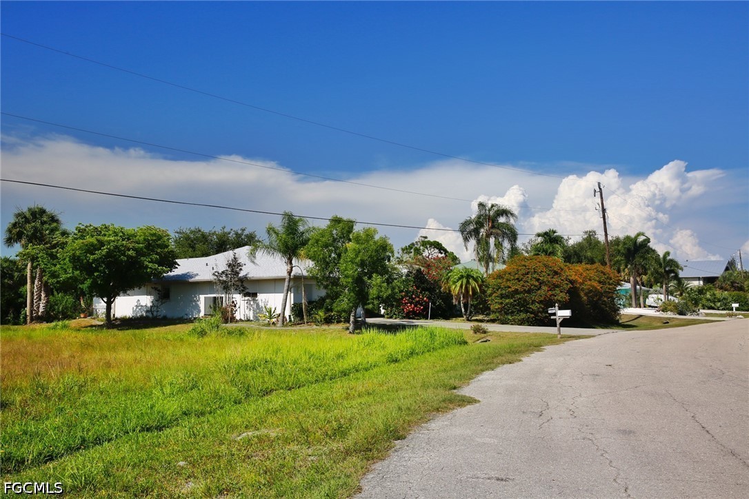 7704 Grande Pine Road Bokeelia, FL 33922 - Photo 5 of 7