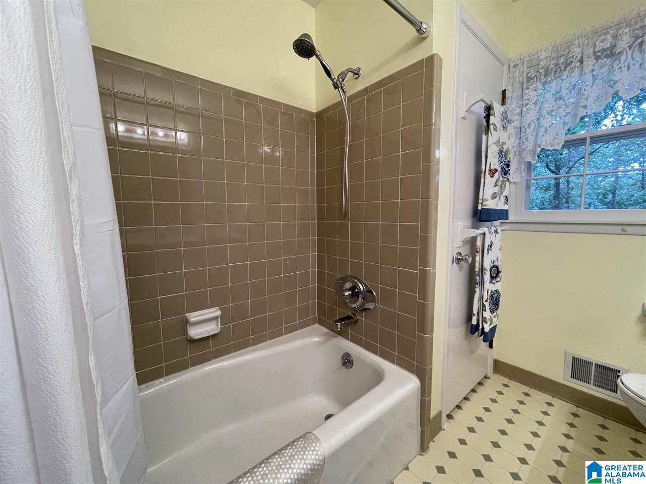 1917 Kenneth Street Fultondale, AL 35068 - Photo 19 of 47