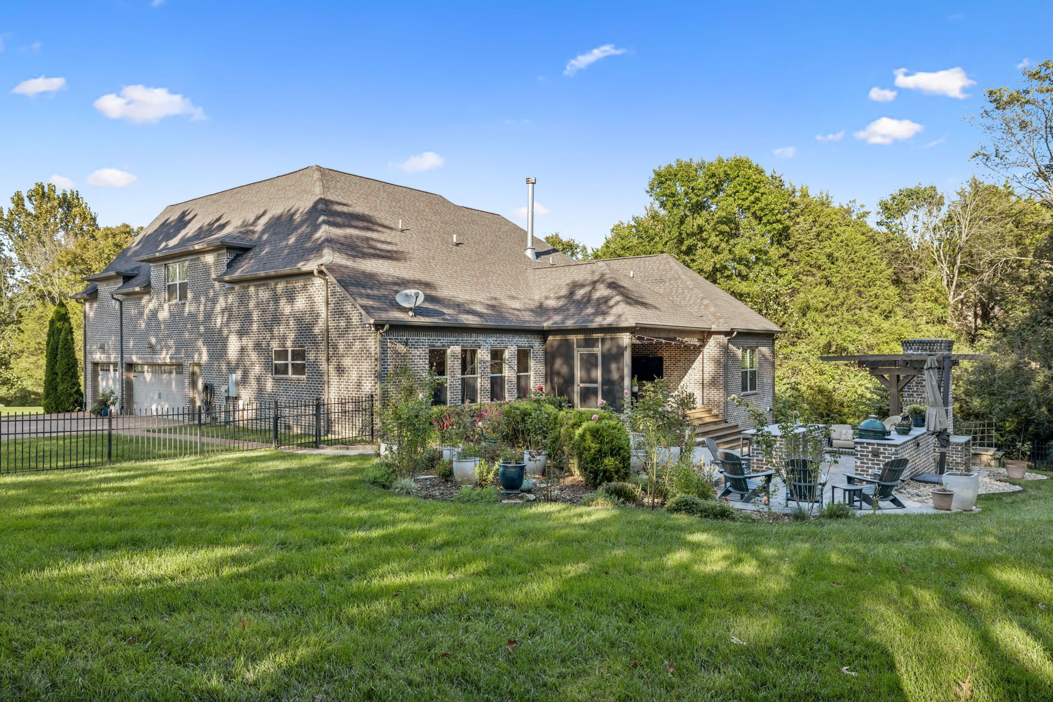 240 Laycrest Drive Mount Juliet, TN 37122 - Photo 82 of 100 a front view of a house with a garden