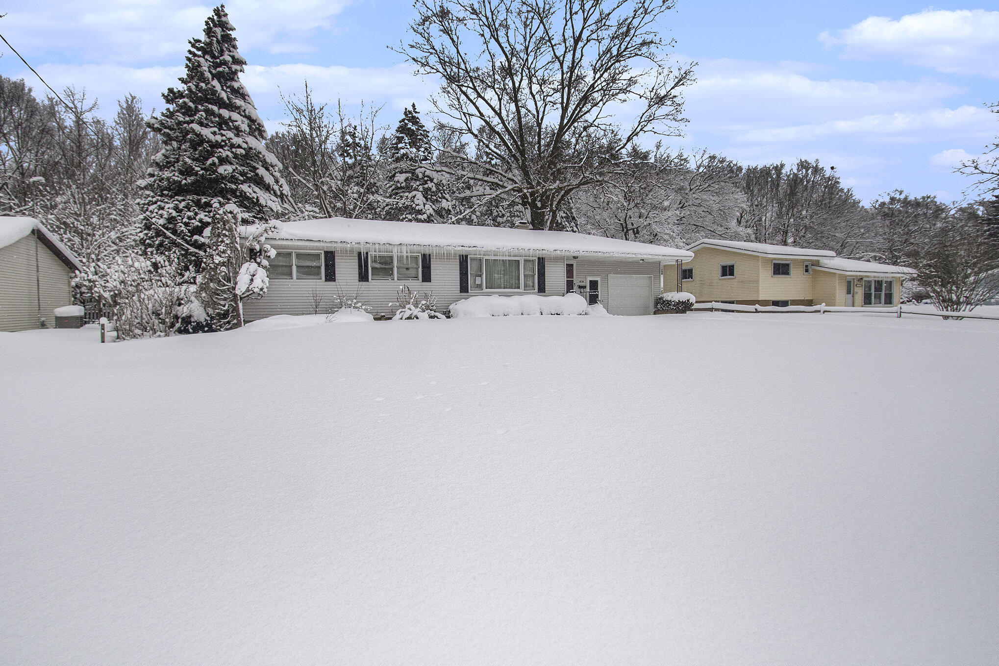 1634 West Giles Road Muskegon, MI 49445 - Photo 7 of 23 007_s22a4311