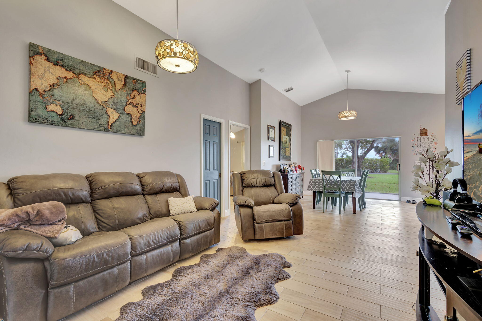 1784 Barnstable Road Wellington, FL 33414 - Photo 5 of 33 20-web-or-mls-2 (121)