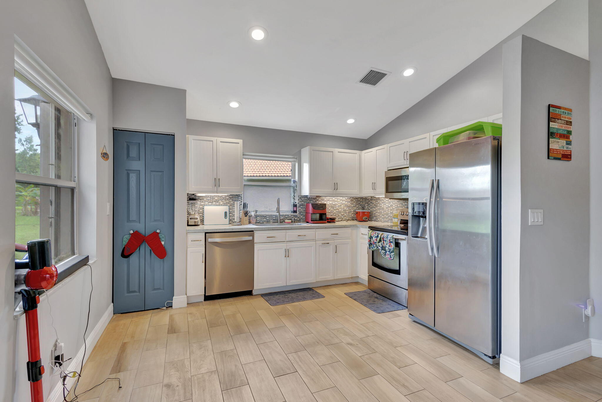 1784 Barnstable Road Wellington, FL 33414 - Photo 8 of 33 26-web-or-mls-2 (151)