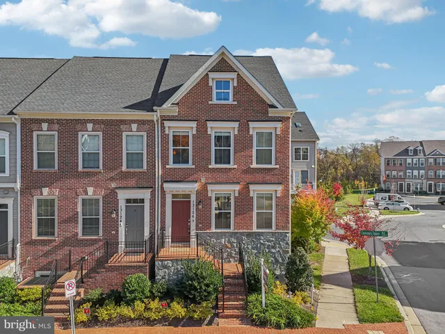 $685,000 | 13126 Clarksburg Square Road, Clarksburg, MD 20871