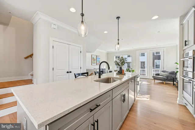 $685,000 | 13126 Clarksburg Square Road, Clarksburg, MD 20871