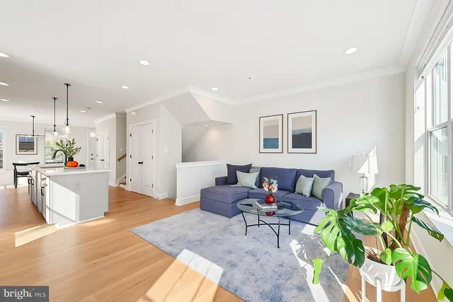 $685,000 | 13126 Clarksburg Square Road, Clarksburg, MD 20871