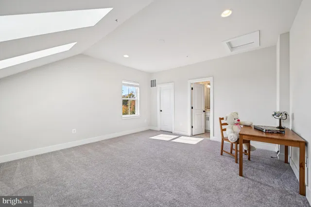 $685,000 | 13126 Clarksburg Square Road, Clarksburg, MD 20871