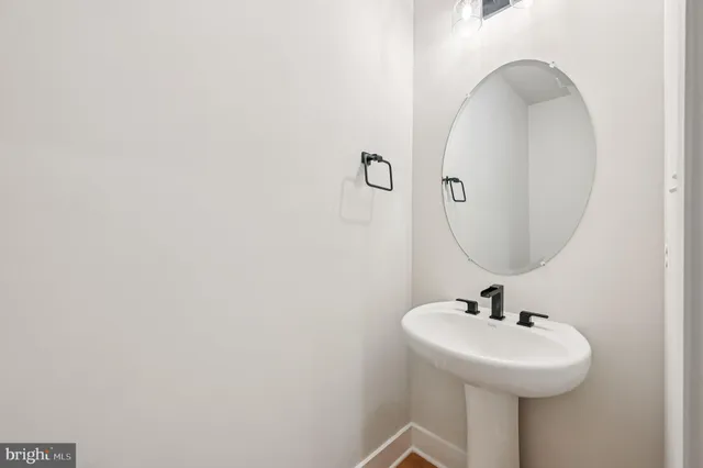 $685,000 | 13126 Clarksburg Square Road, Clarksburg, MD 20871