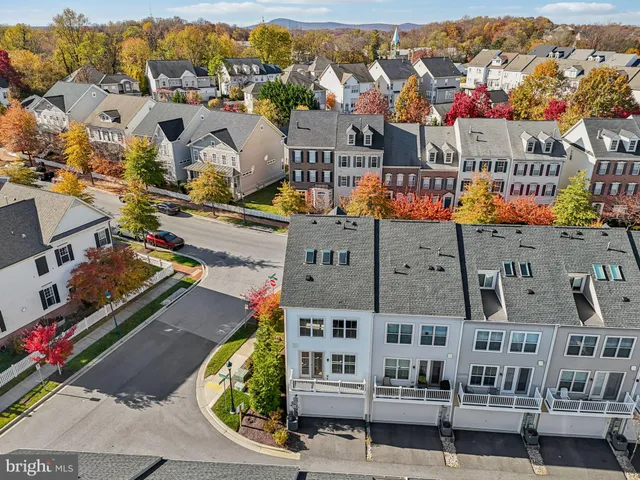 $685,000 | 13126 Clarksburg Square Road, Clarksburg, MD 20871