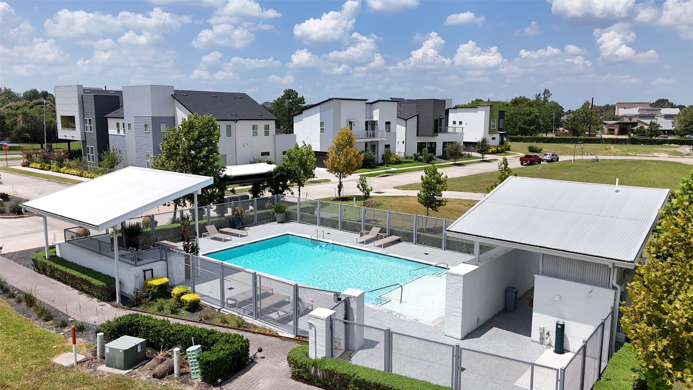 3311 Cardinal Crest Lane Houston, TX 77080 - Photo 5 of 14 Community Pool