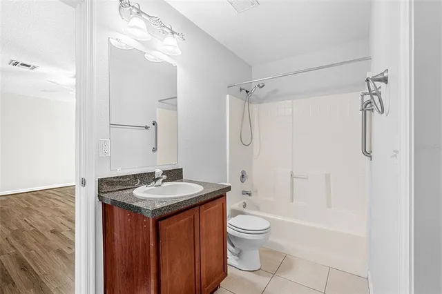 $575,000 | 1015 Seneca Falls Drive, Orlando, FL 32828