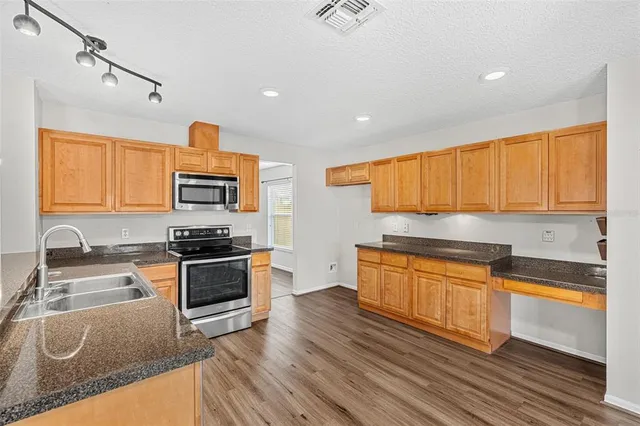 $575,000 | 1015 Seneca Falls Drive, Orlando, FL 32828