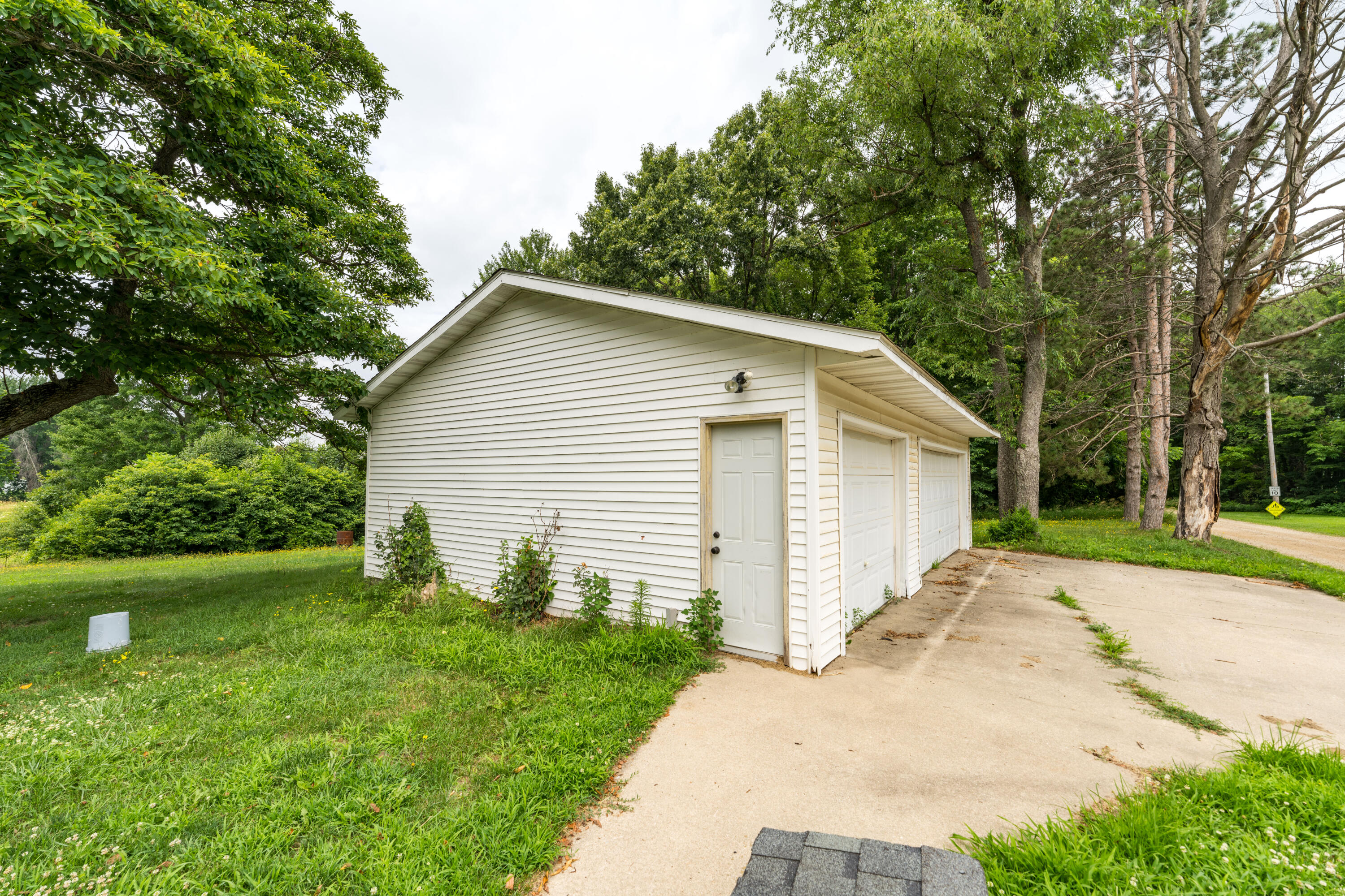 86416 Michigan Avenue Decatur, MI 49045 - Photo 3 of 8 DSC02073-1