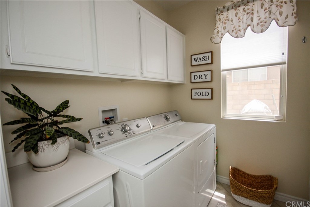 1836 Willow Bluff Drive Corona, CA 92883 - Photo 10 of 64 Laundry Room