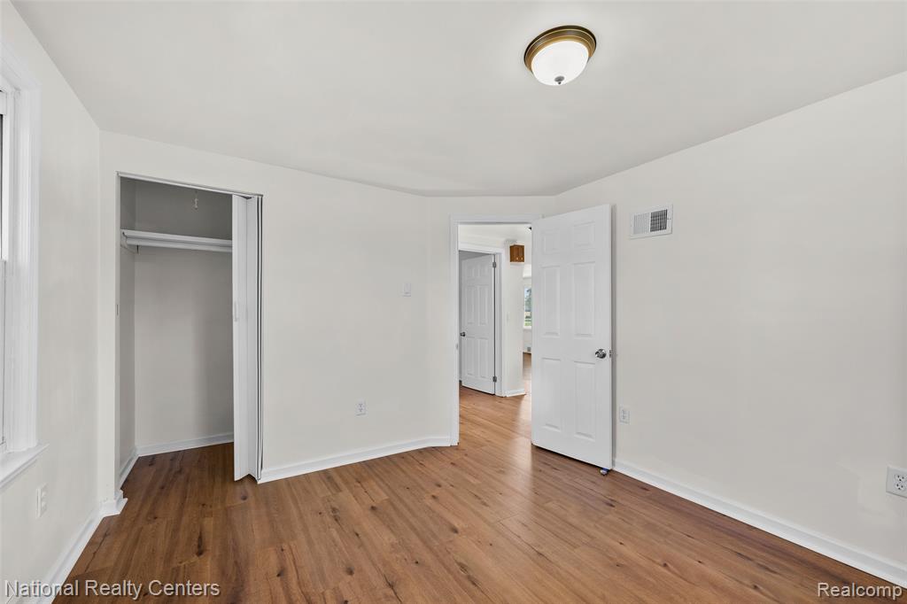 29842 Fort Road Rockwood, MI 48173 - Photo 38 of 42 Gallery Image 38