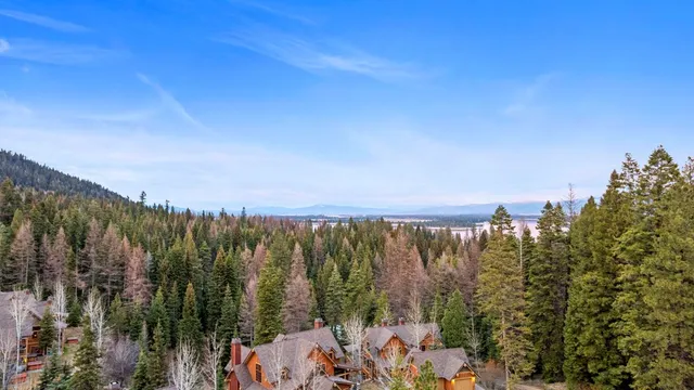 $379,900 | 54 Clearwater Court, Unit 26, Donnelly, ID 83615