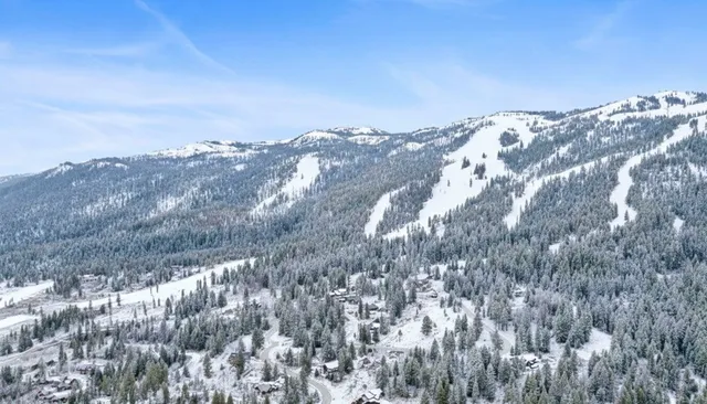 $379,900 | 54 Clearwater Court, Unit 26, Donnelly, ID 83615