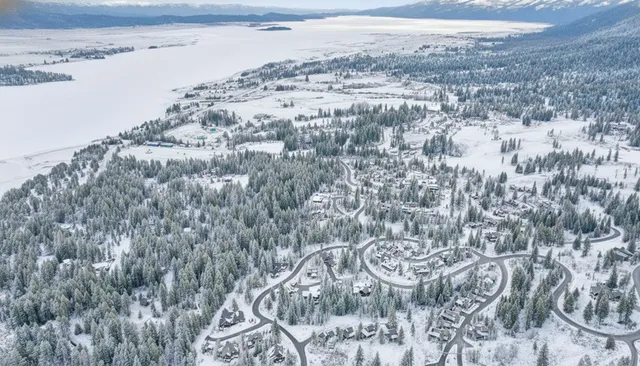 $379,900 | 54 Clearwater Court, Unit 26, Donnelly, ID 83615