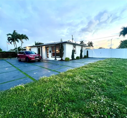 $719,900 | 5100 Southwest 116th Avenue, Miami, FL 33165