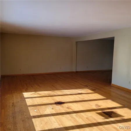 $315,000 | 106 Victoria Park Drive, Salina, NY 13088