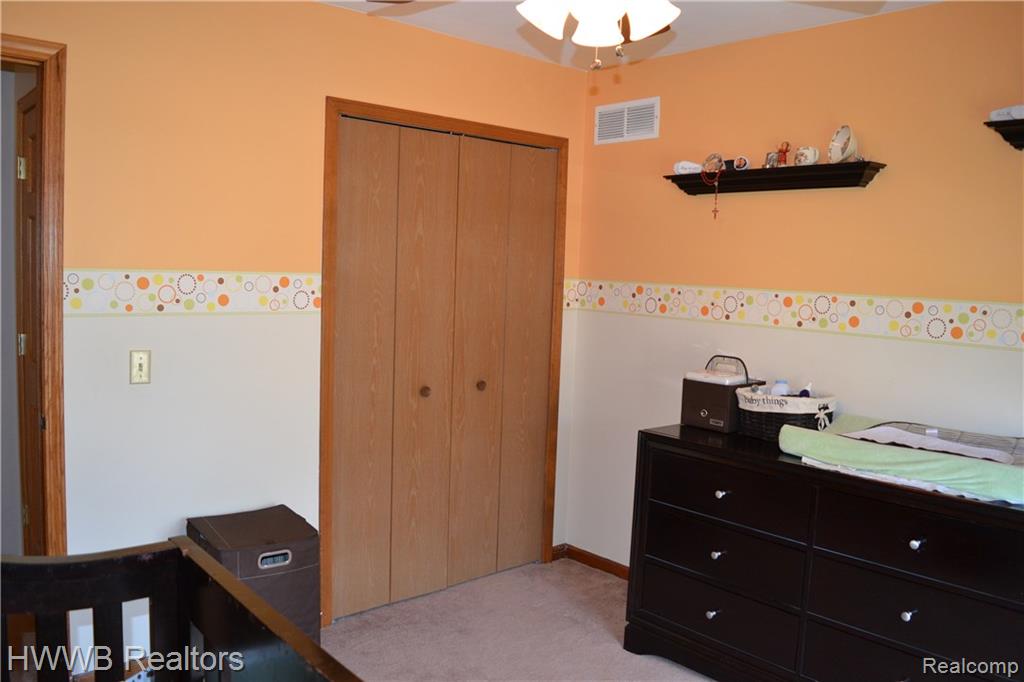 1097 Maple Leaf Drive Rochester Hills, MI 48309 - Photo 30 of 38