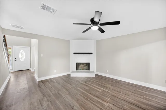 $249,999 | 6835 Laughlin Drive, Missouri City, TX 77489